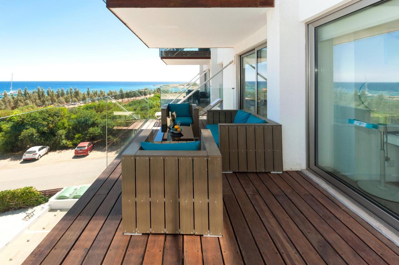 Apartment Marina - Beachfront Protaras Extérieur photo