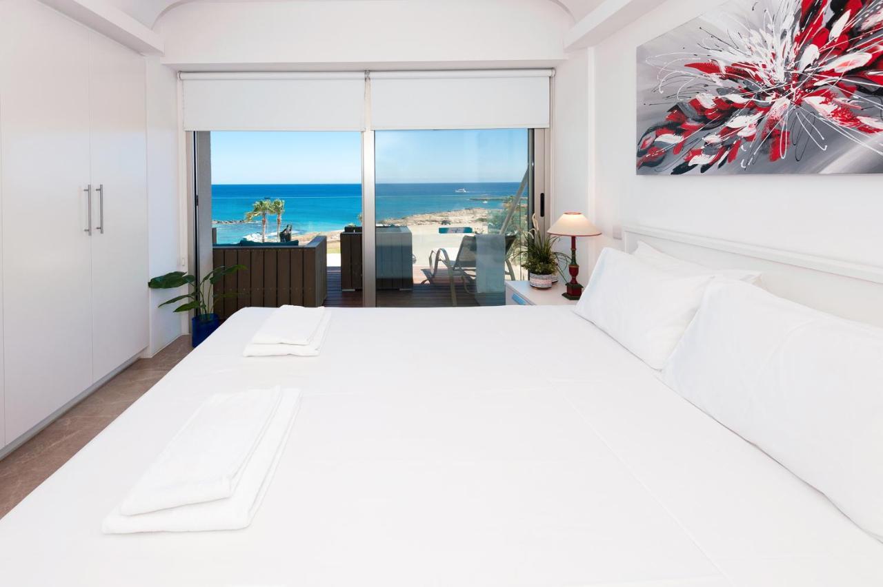 Apartment Marina - Beachfront Protaras Extérieur photo